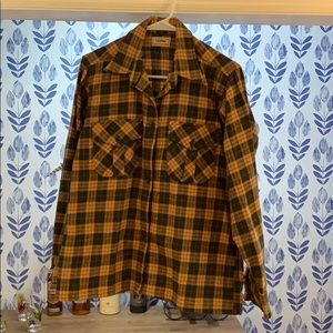 Rugged Women’s LL Bean Flannel Shirt